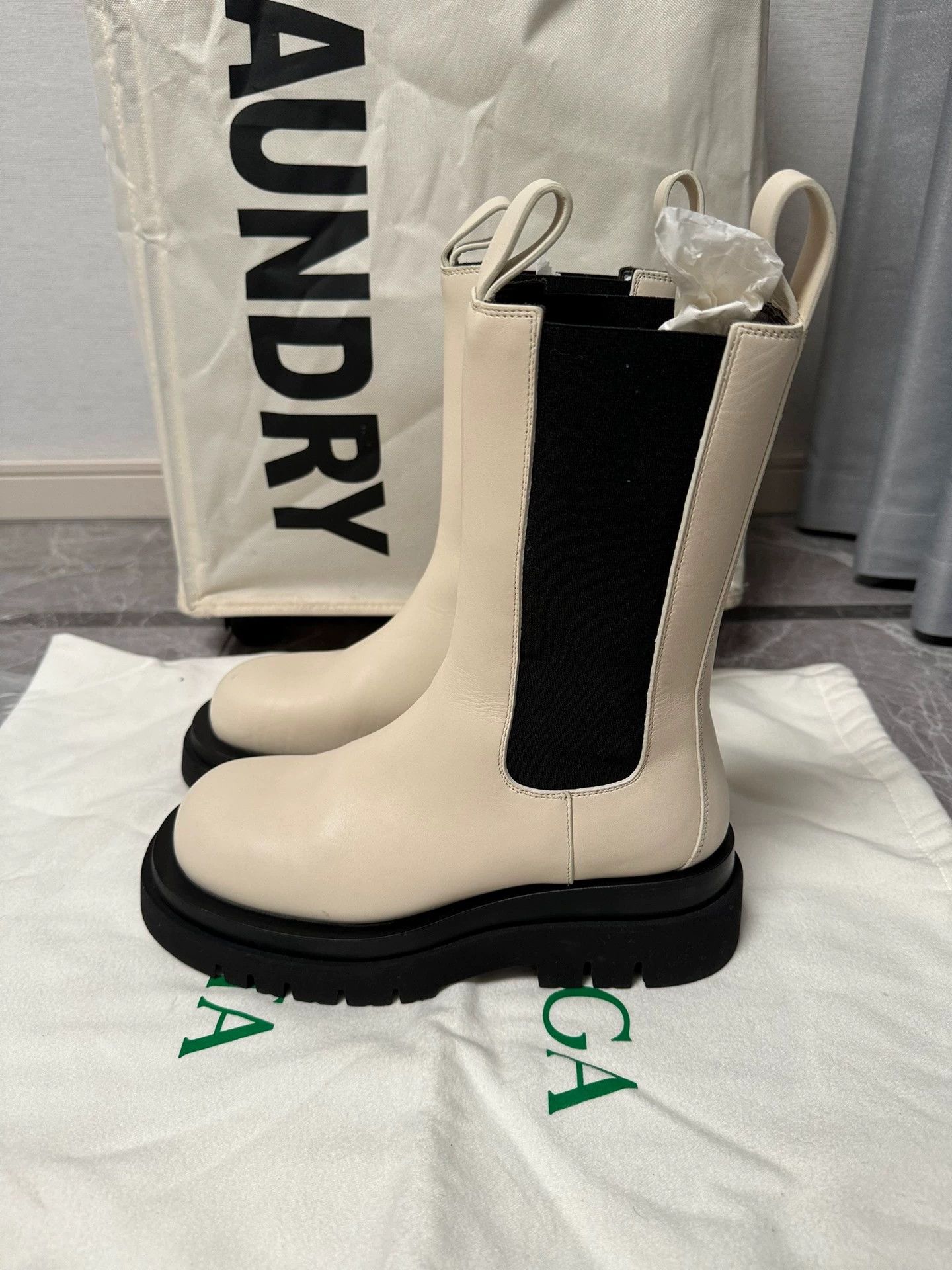 Bottega Veneta BV Black & White Chunky Chelsea Boot Size US 5.5 / IT 35.5 - 1 Thumbnail