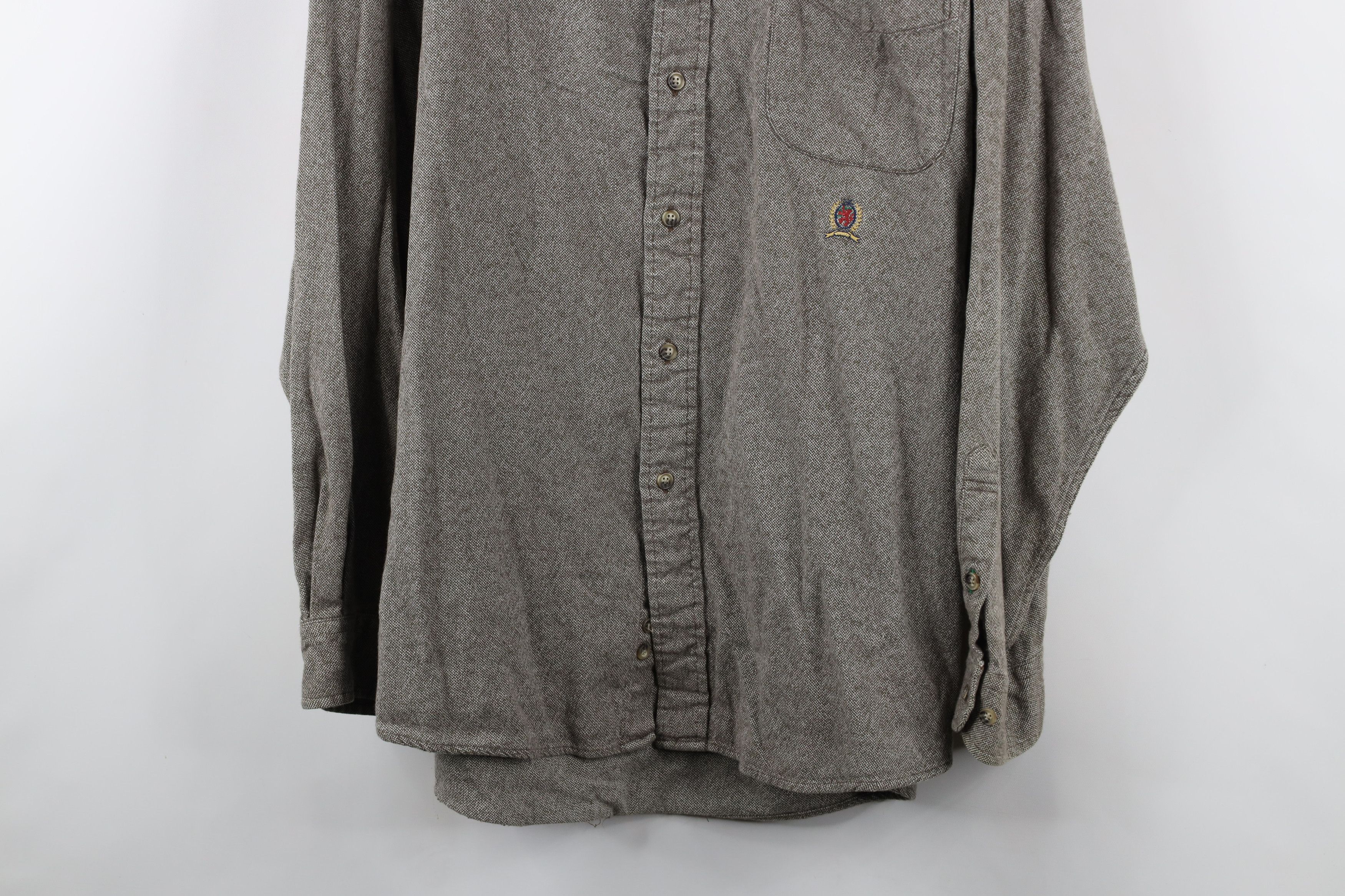 Tommy Hilfiger × Vintage Vintage 90s Tommy Hilfiger Heavyweight Oxford Button Shirt Size US XL / EU 56 / 4 - 3 Thumbnail