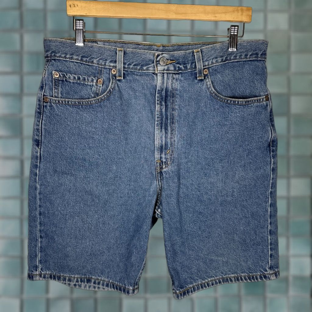 Levi's VINTAGE Levi’s 505 Jean Shorts Bermuda Men’s 36 Denim Regular Blue 5-Pocket Button Zipper Logo Distressed Mid Rise Y2K Shorts Mens Size US 36 / EU 52 - 1 Thumbnail