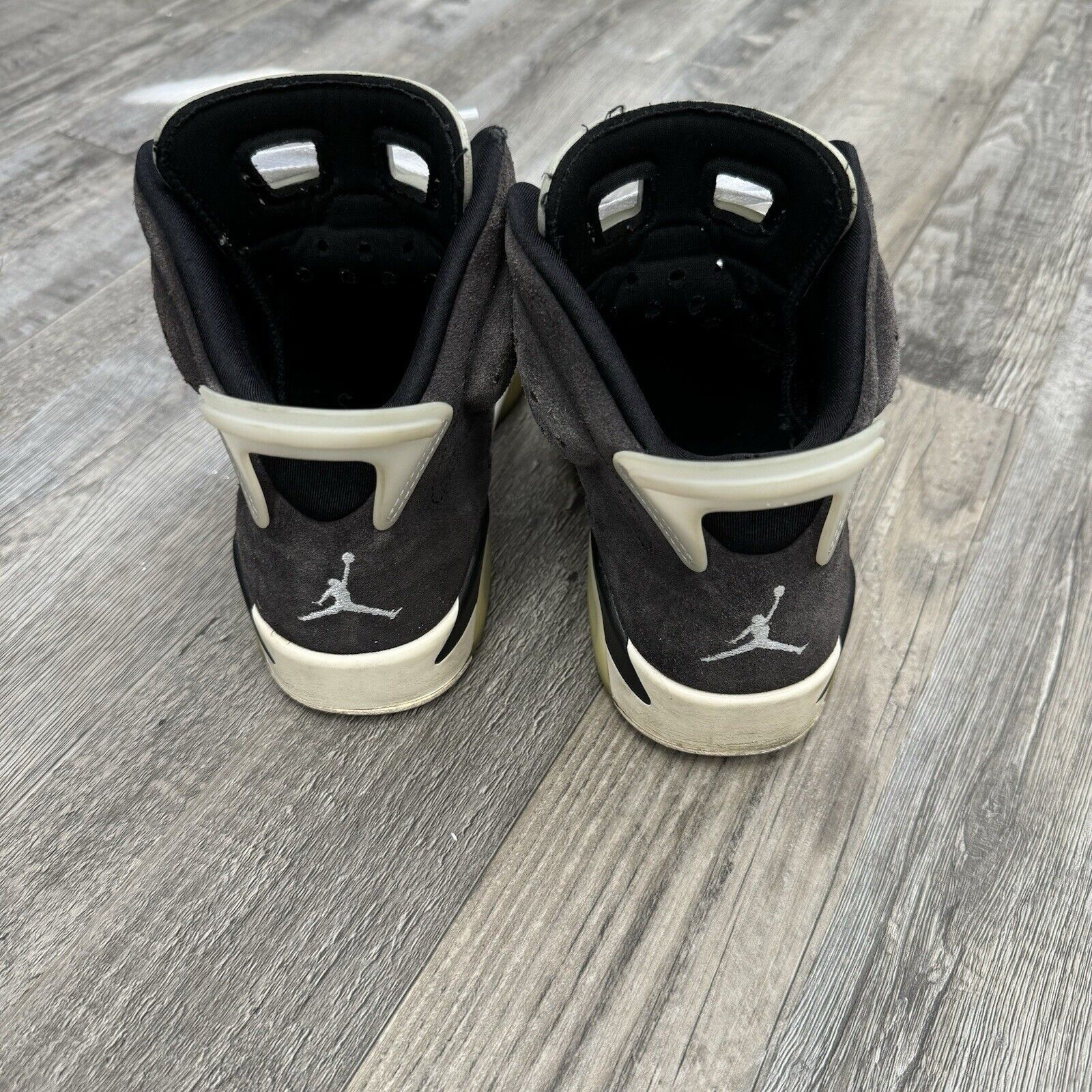 Jordan Brand Air Jordan 6 Gray Black Retro Tech Chrome Womens 7 Mens 5.5 Size US 7 / IT 37 - 3 Thumbnail