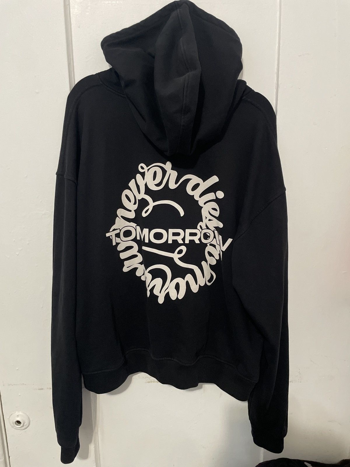 Other Tomorrow never dies zip up Size L Size US L / EU 52-54 / 3 - 2 Thumbnail