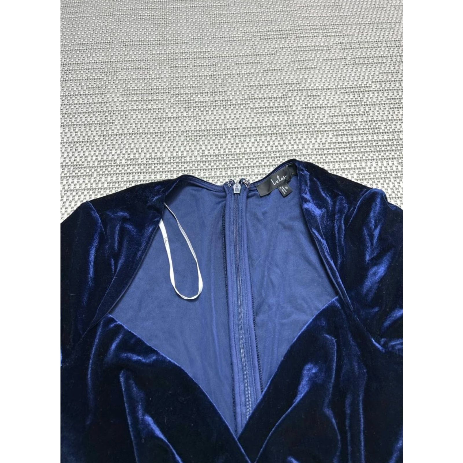 Lulus Lulus Dress Womens Small Blue Velvet Blouson Midi New - Blouson, Velvet, Midi, Blue, Formal, Party - Women - S Size S / US 4 / IT 40 - 2 Thumbnail