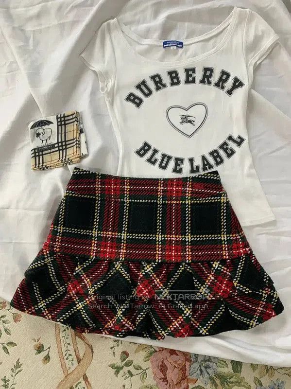 Burberry Burberry Red Cotton Skirt for Women. Size 23" - 1 Thumbnail
