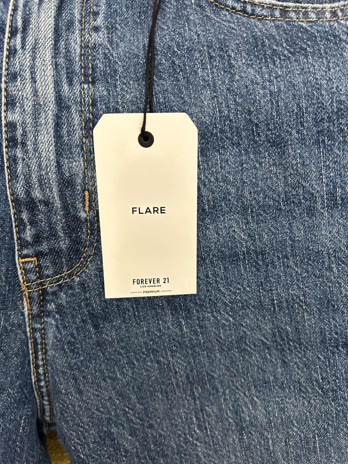 Forever 21 Forever 21 Daisies High Rise Slim Fit Flare Blue Jeans! Size 28" / US 6 / IT 42 - 3 Thumbnail