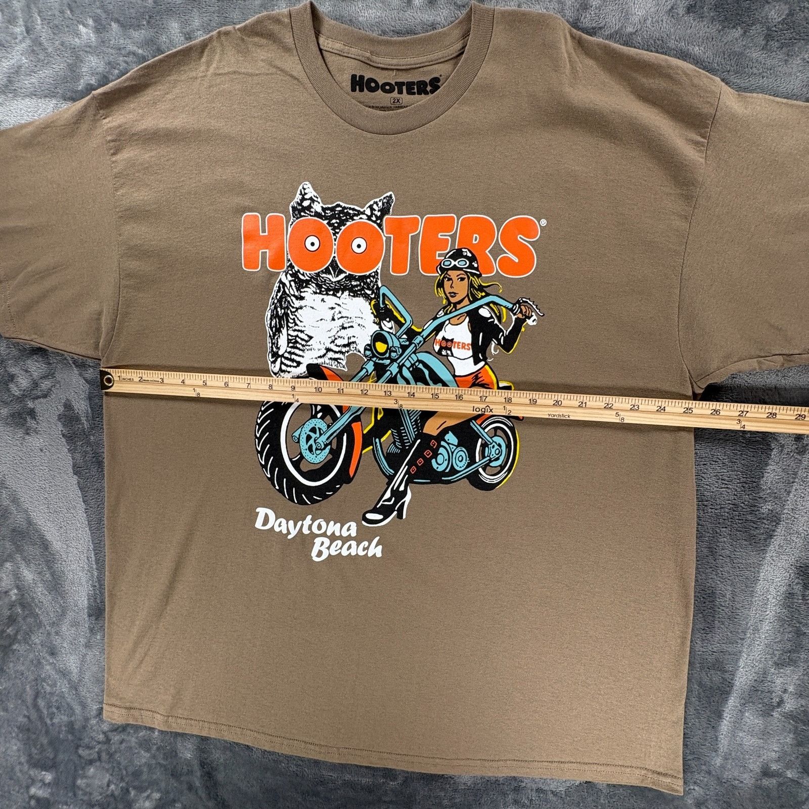 Other Hooters Daytona Beach T Shirt Men 2XL Tan Biker Graphic Owl Size US XXL / EU 58 / 5 - 5 Thumbnail