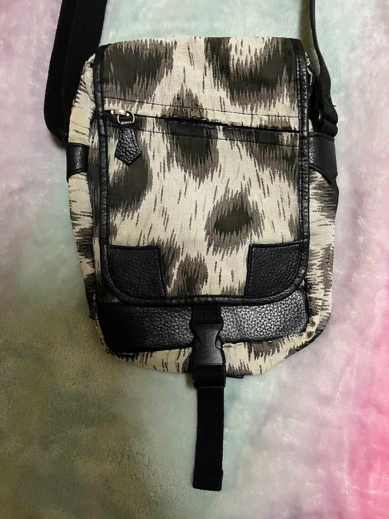 Vivienne Westwood Vivienne Westwood size os Early Saturn Japanese limited edi Size ONE SIZE - 2 Thumbnail
