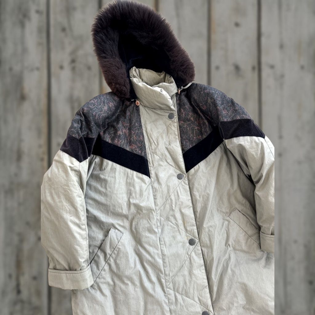 Vintage VINTAGE Cyclone Down Fur Hooded Winter Jacket Puffy Iridescent Long Womens 14 Down Jacket Quilted/Puffer Winter Storm Coat Womens/Multi XS? Size XL / US 12-14 / IT 48-50 - 1 Thumbnail