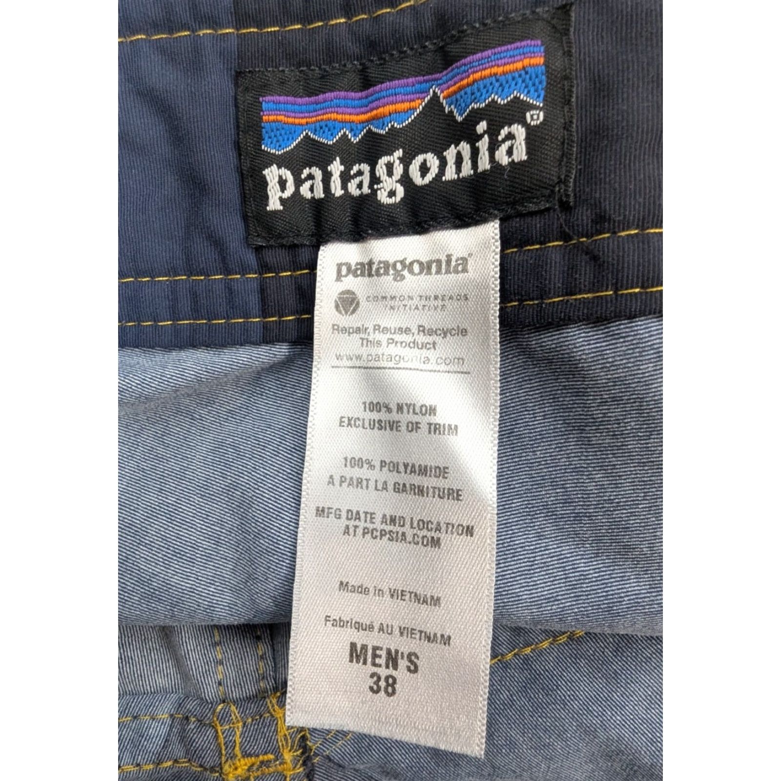 Patagonia Patagonia Shorts Men's 38 Striped Wavefarer Board Swim Trunks Beach Boardshorts Size US 38 / EU 54 - 7 Thumbnail