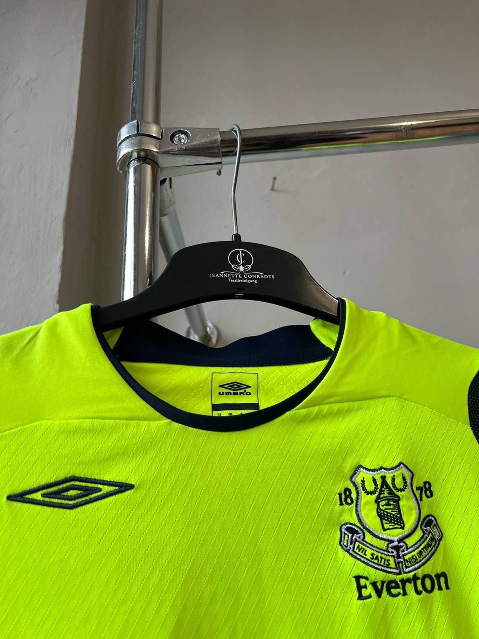 Umbro 2008/09 EVERTON FC #6 JAGIELKA THIRD WOMEN SOCCER JERSEY L Size L / US 10 / IT 46 - 4 Thumbnail
