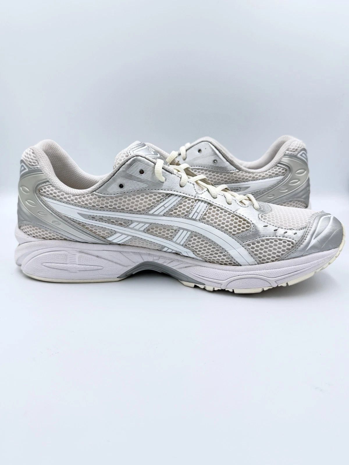 Asics × JJJJound JJJJound ASICS Gel Kayano 14 Silver White Size US 12 / EU 45 - 5 Thumbnail
