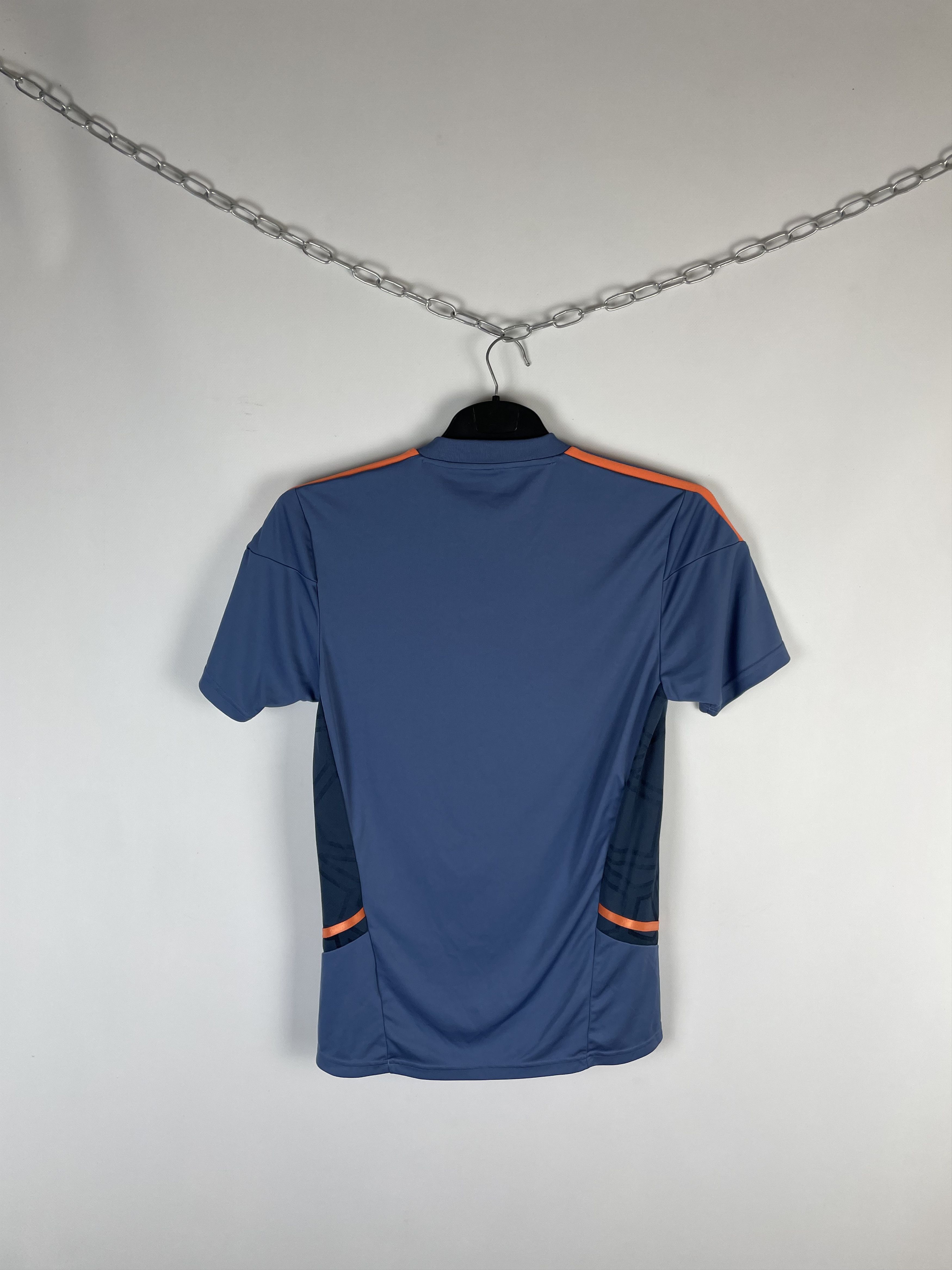 Adidas Vintage Adidas Manchester United Jersey 22-23 Size US S / EU 44-46 / 1 - 9 Thumbnail