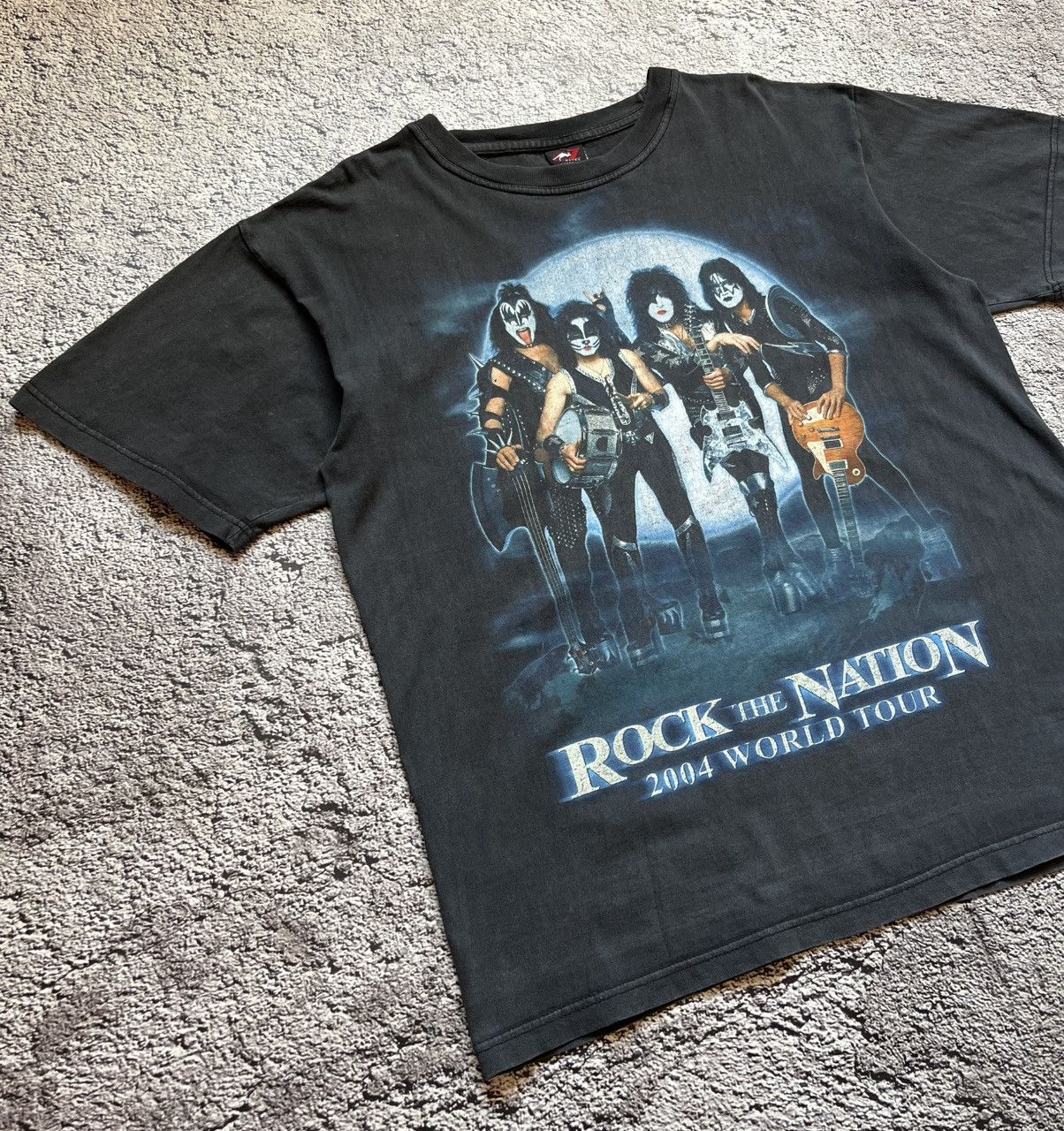 Other KISS Rock The Nation 2004 World Tour T-Shirt Size L Size US L / EU 52-54 / 3 - 3 Thumbnail