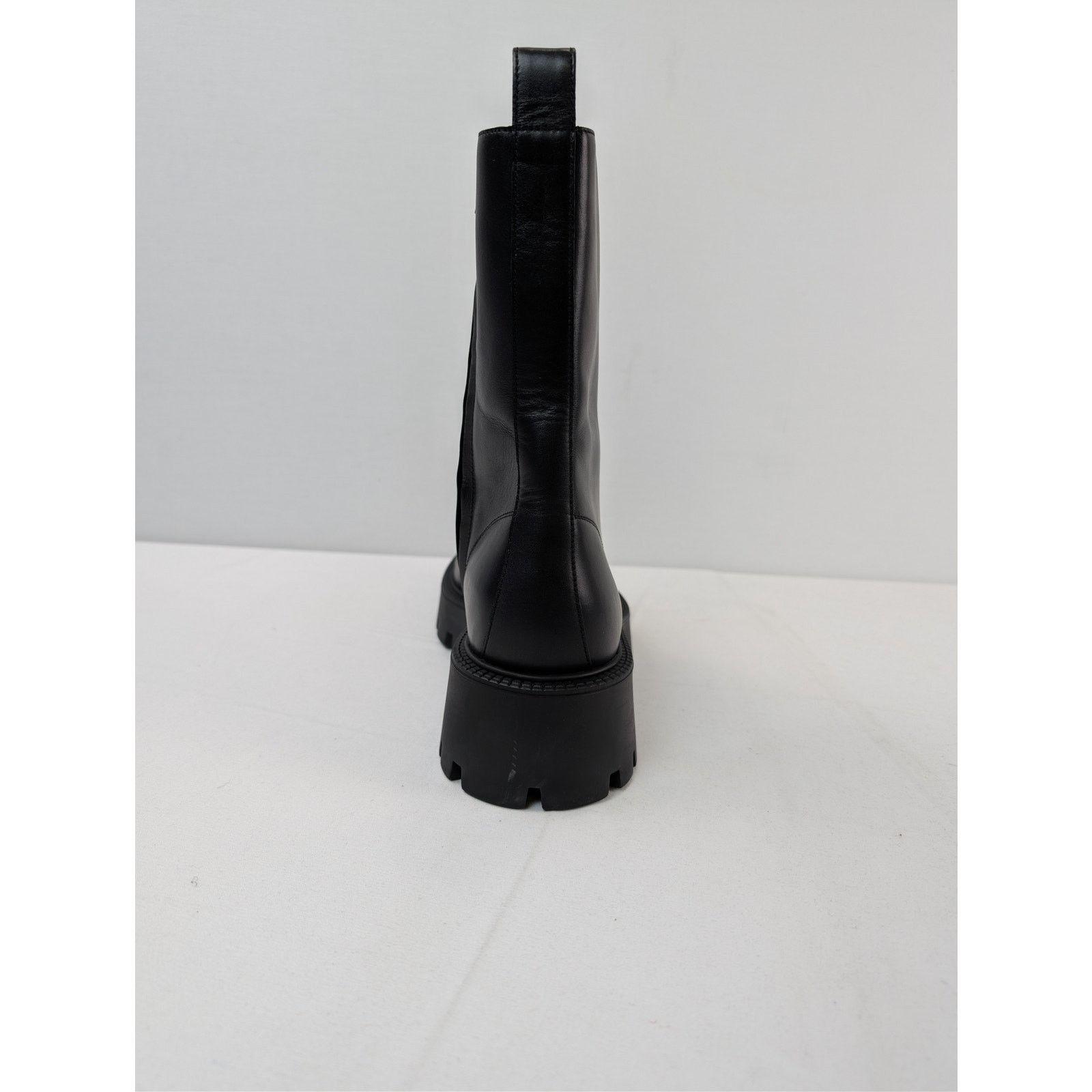 Balenciaga o1rshd1 Rhino Boots Lace-Up in Black Size US 11 / EU 44 - 17 Thumbnail