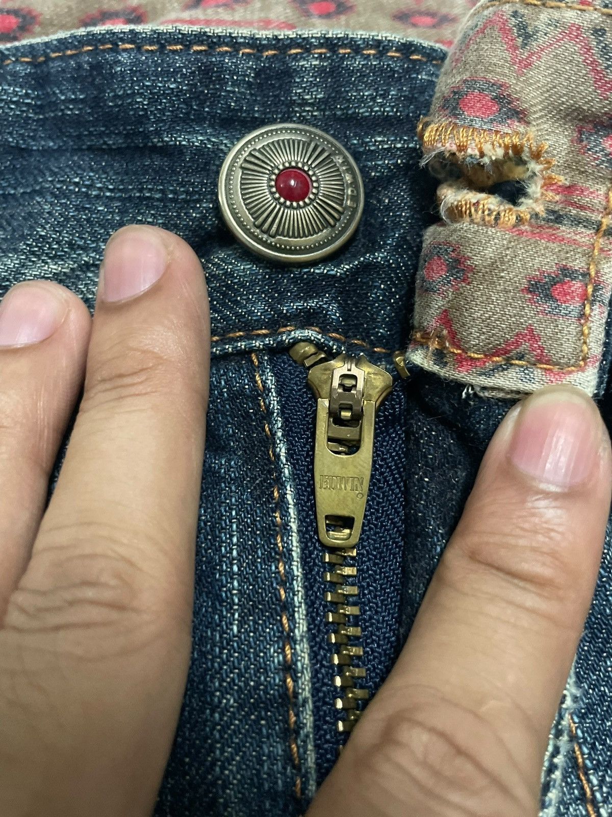 Edwin Vintage Edwin EV Navajo Motifs Blue Wash Cowboy Style Jeans Size US 29 - 10 Thumbnail