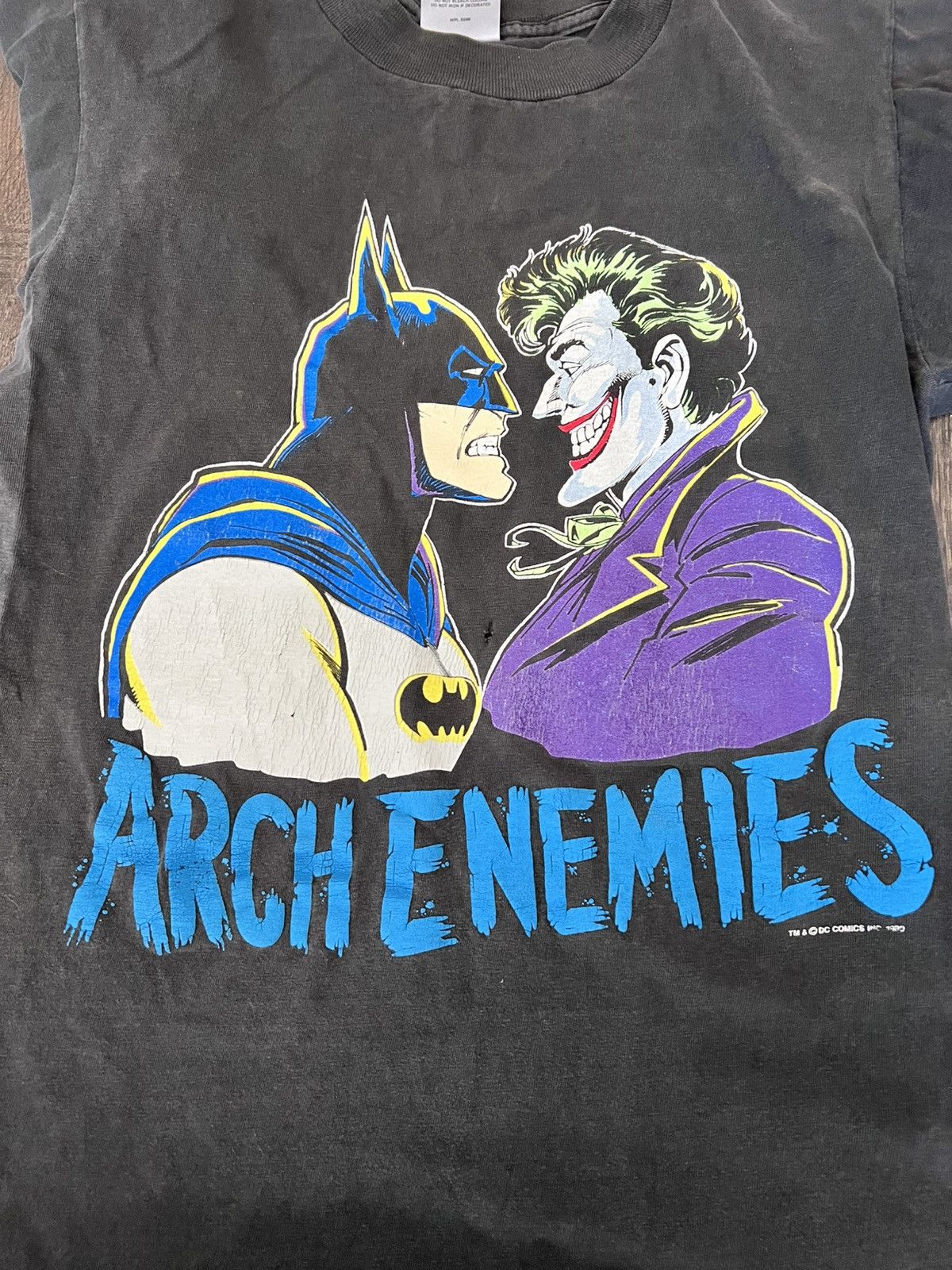 DC Comics Vtg 1989 batman joker tee Size US M / EU 48-50 / 2 - 1 Thumbnail