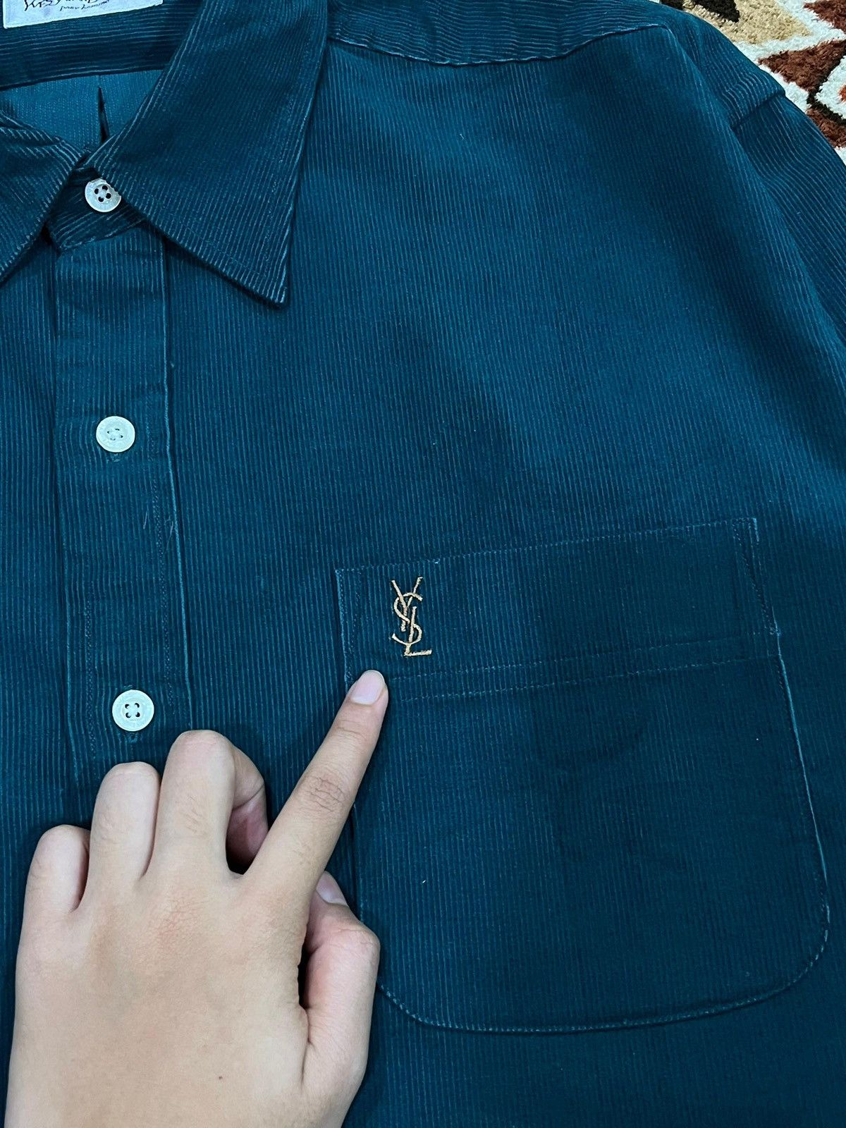 Yves Saint Laurent YSL Dark Green Corduroy Button Shirt Size US L / EU 52-54 / 3 - 6 Thumbnail