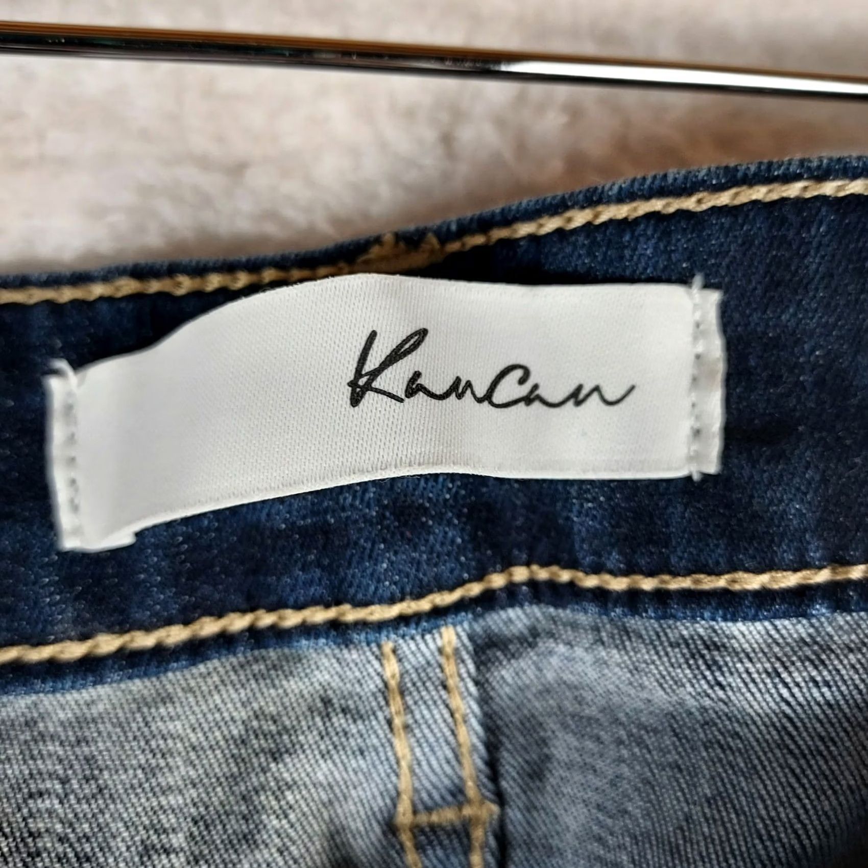Vintage VINTAGE KanCan Bermuda Shorts Women 9/28 Distressed Denim Rolled Raw Hem KC8557BD Blue 5-Pocket Summer Spring Women's Regular Size 9/28 XS? Size 28" / US 6 / IT 42 - 4 Thumbnail