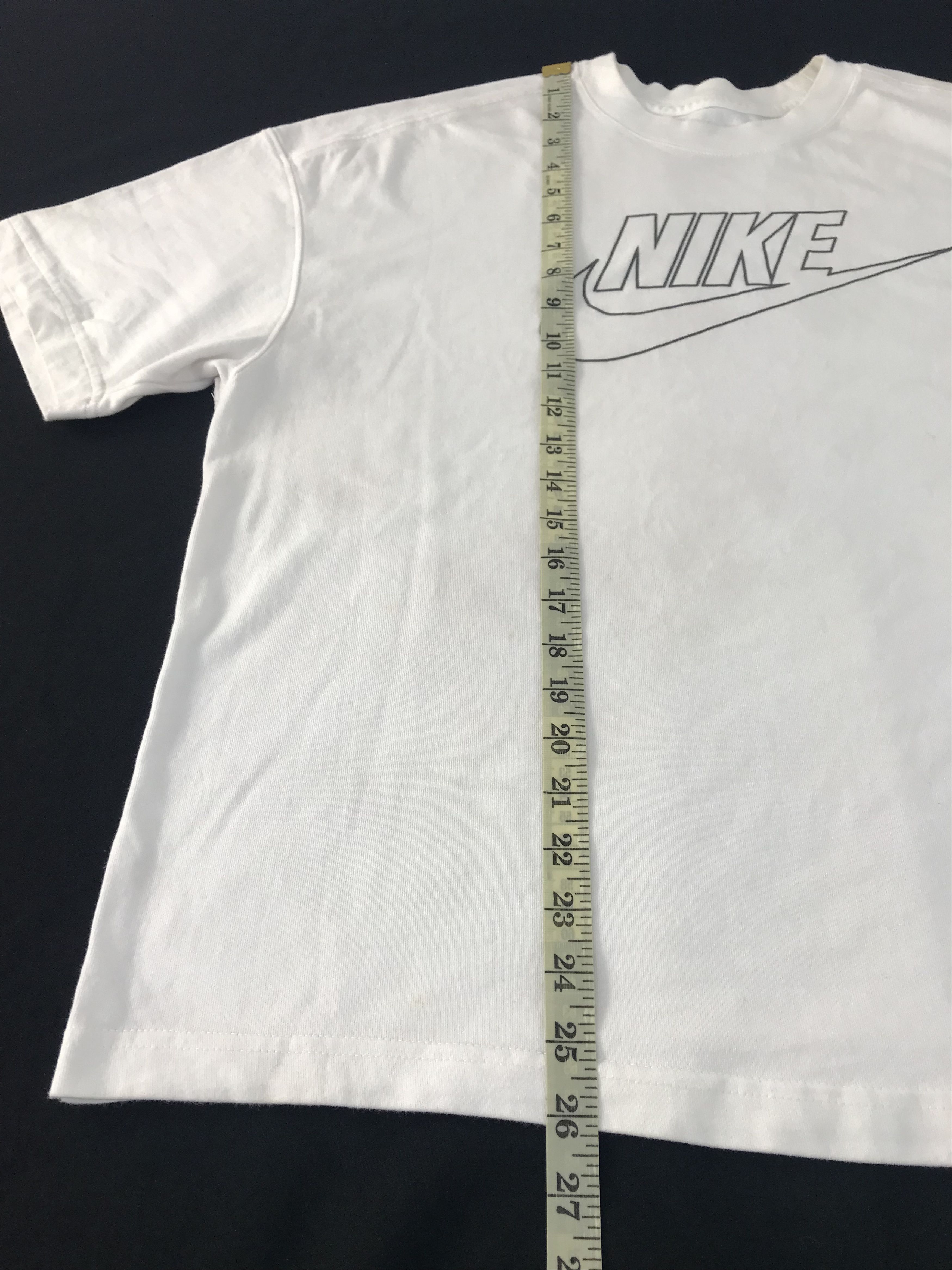 Nike Vintage Style Nike Swoosh Big Logo Printed Tee Size US XL / EU 56 / 4 - 10 Thumbnail