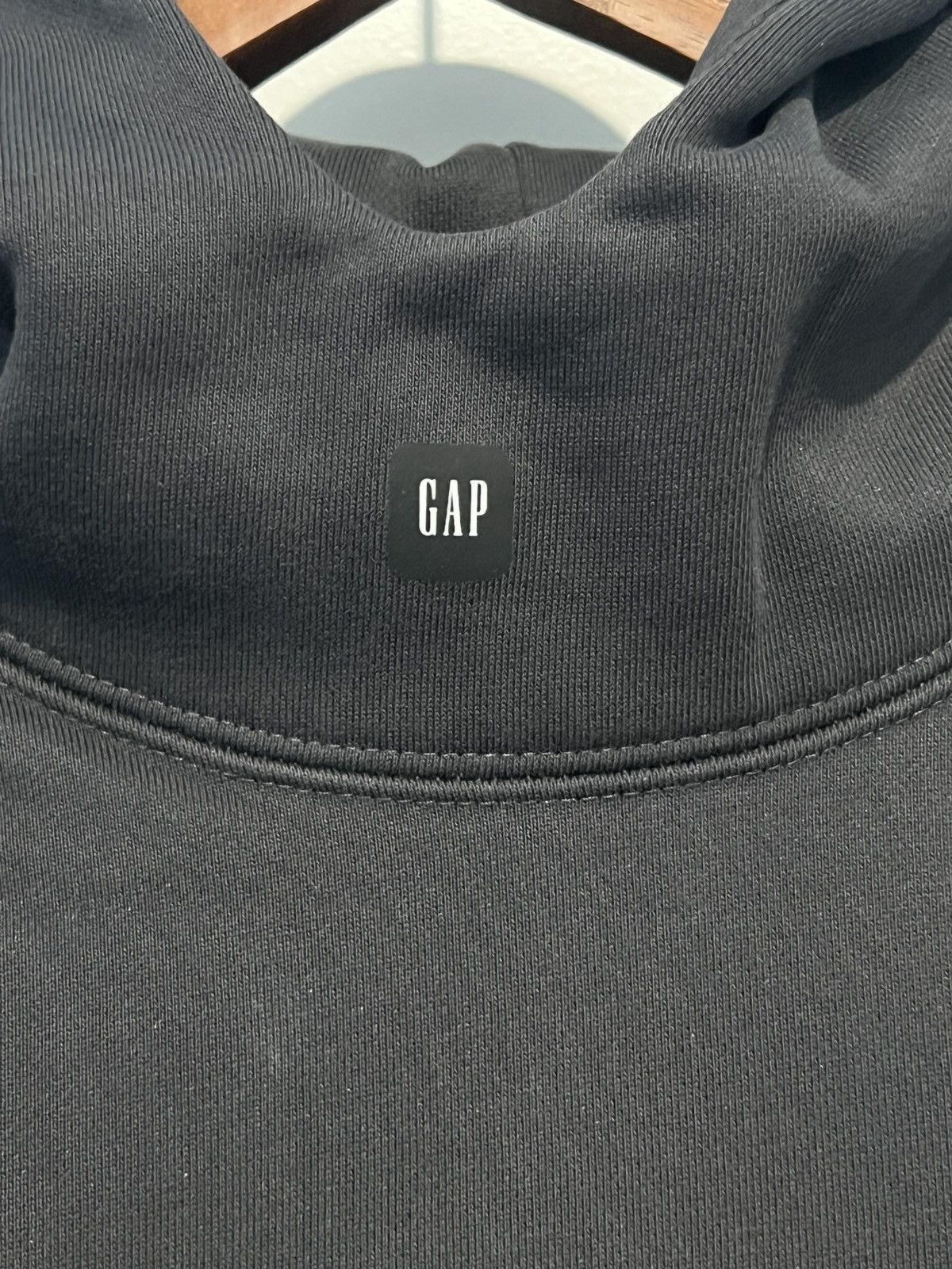 Balenciaga × Gap × Kanye West Black YGEBB Logo Hoodie Size Small Size US S / EU 44-46 / 1 - 5 Thumbnail
