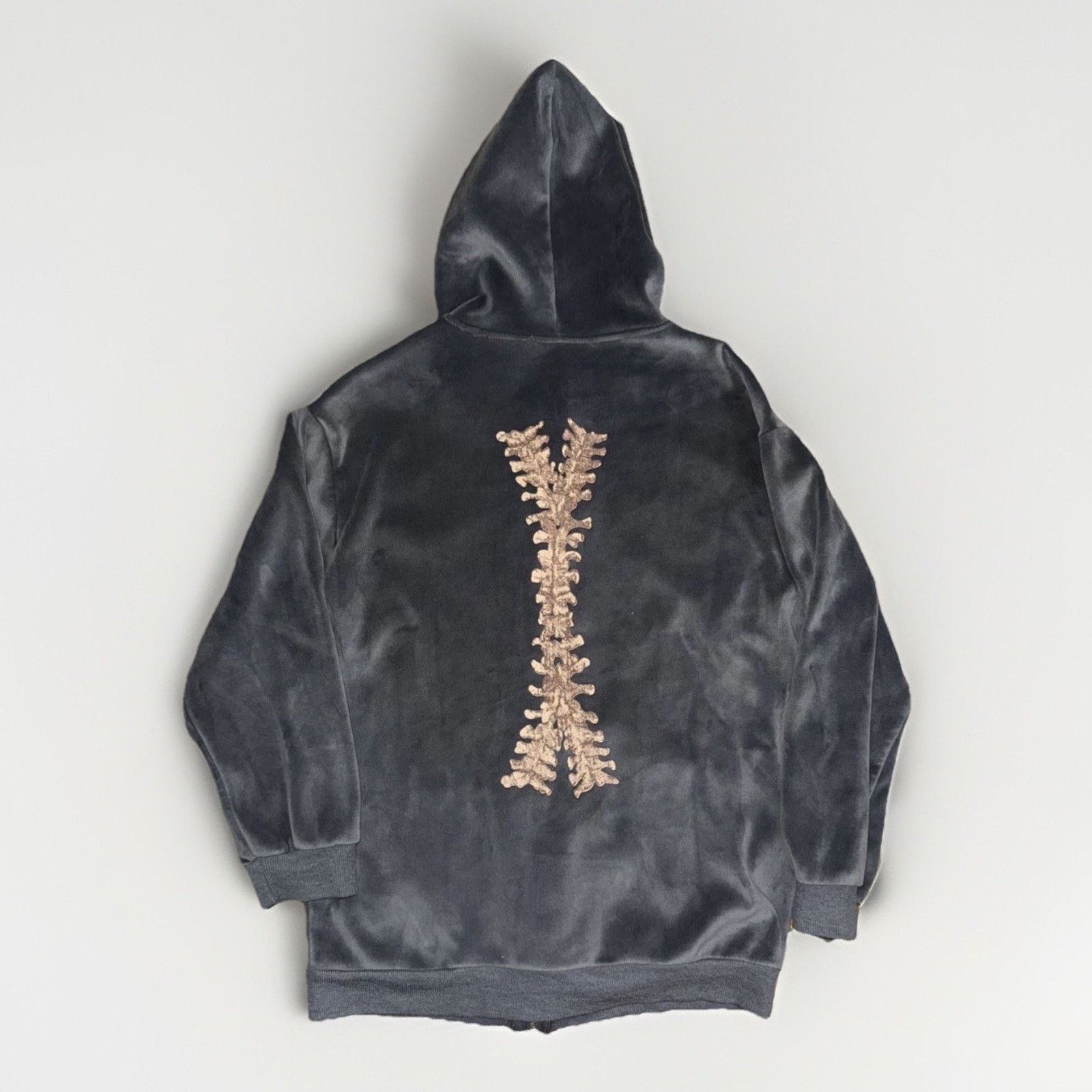 Vintage Velour Full Zip Skeleton Hoodie M Gothic Y2K Grunge 19x25 Size US M / EU 48-50 / 2 - 5 Thumbnail