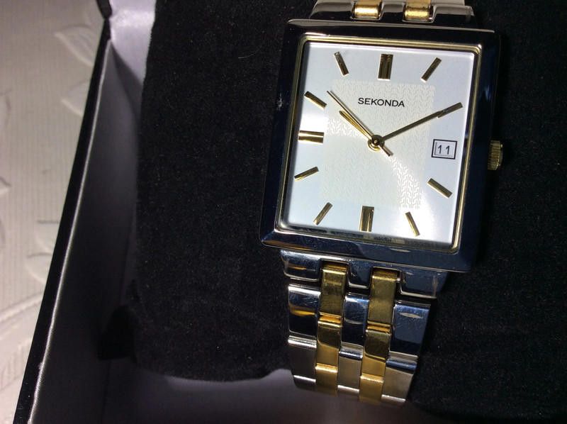 Designer Sekonda men's white dial two tone stainless steel bracelet Size ONE SIZE - 11 Thumbnail