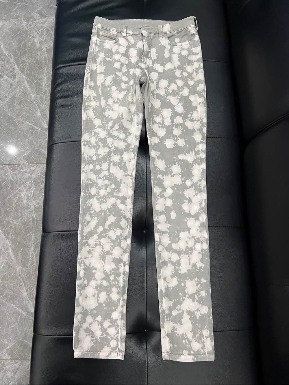 MM6 MM6 Maison Margiela Splatter Jeans Size 40 Size 27" / US 4 / IT 40 - 1 Thumbnail