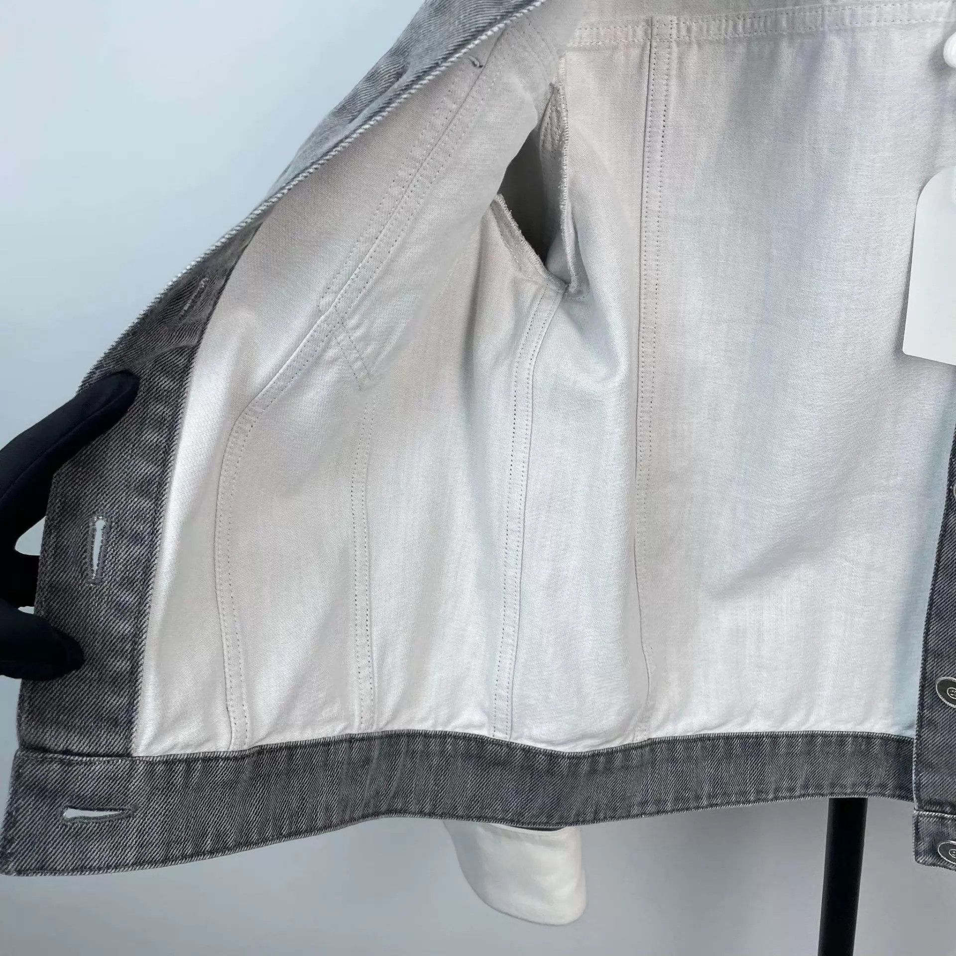 Chanel CHANEL 95 New GrayWhite Colorblock Den Jacket 34 Size XS / US 0-2 / IT 36-38 - 9 Thumbnail