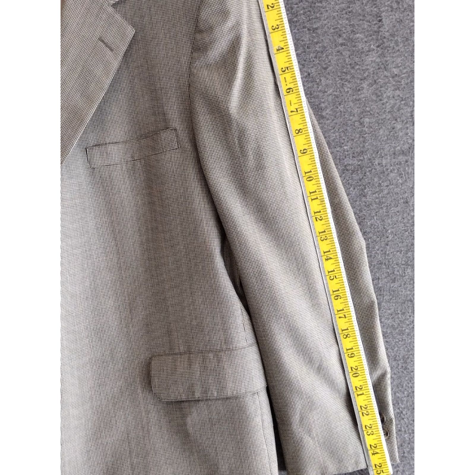 Vintage VINTAGE Blazer Mens 3 Button Suit Jacket Sport Coat 42 Chest 42 Solid Wool Blended Fabric Light Gray Notch Lapel Regular Fit Single-Breasted 90s Mens Size 42R - 5 Thumbnail