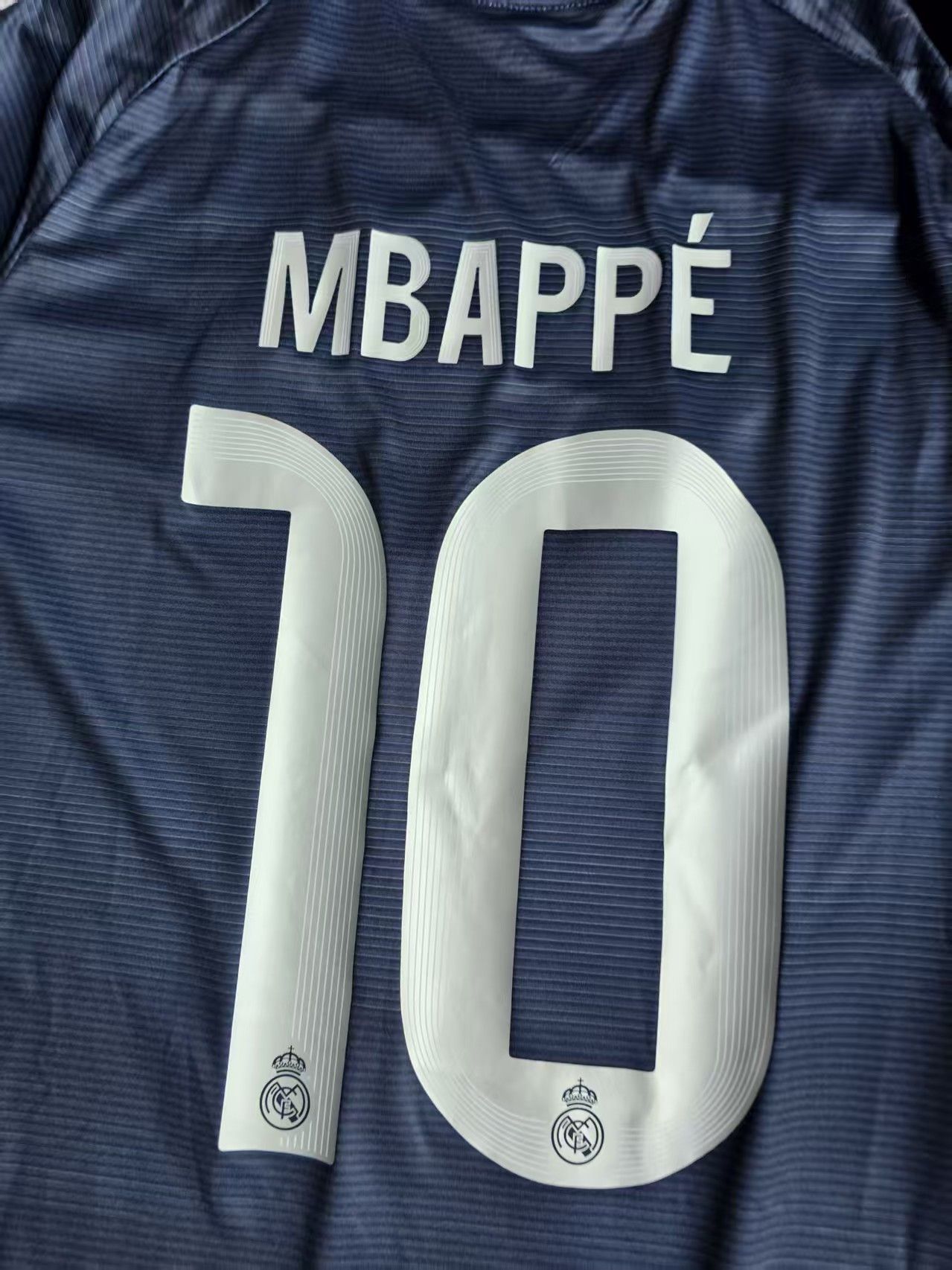 Other Real Madrid #10 Kylian Mbappé Jersey Away Size US L / EU 52-54 / 3 - 5 Thumbnail