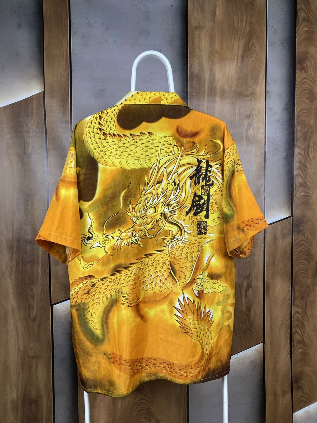 Japanese Brand 🐉Vintage 90s Shiry Short Sleeve Dragon Overprint Wan Guo🐉 Size US XL / EU 56 / 4 - 7 Thumbnail