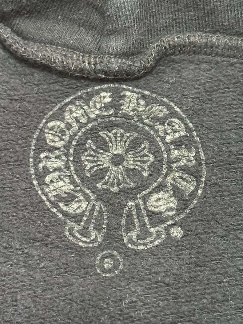 Chrome Hearts CHROME HEARTS Size S Hood, red lips, arms, Sanskrit Size US S / EU 44-46 / 1 - 5 Thumbnail