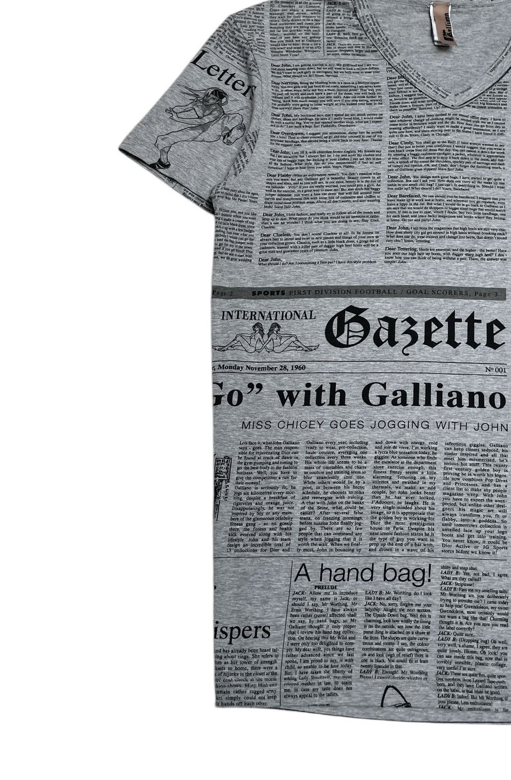 Just Cavalli Vintage John Galliano Gazette Newspaper V neck T-shirt 2000s Size US S / EU 44-46 / 1 - 5 Thumbnail