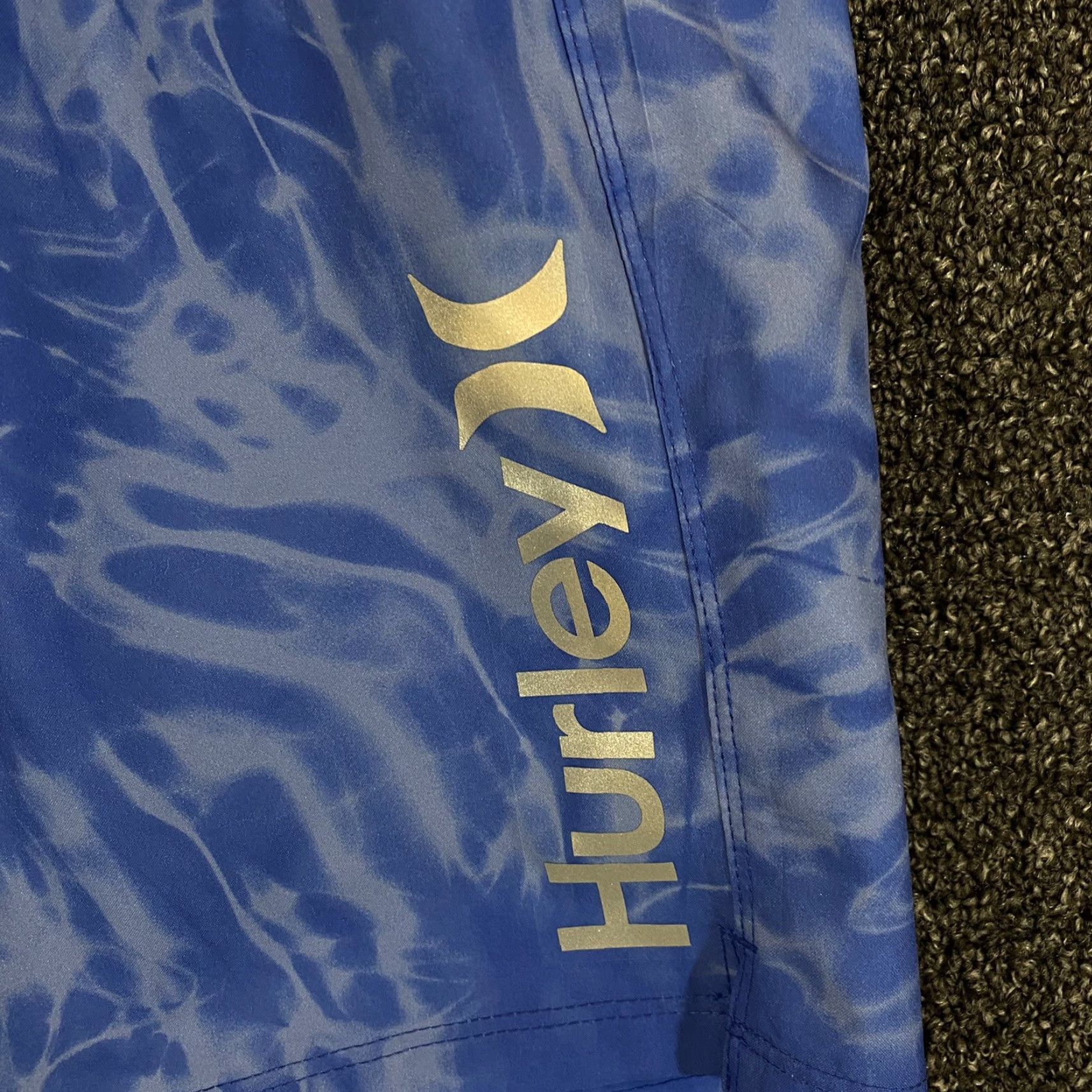 Hurley VINTAGE Hurley Shorts Mens Large Athletic Blue 8-Inch Inseam Water Drawstring Size US 33 - 4 Thumbnail