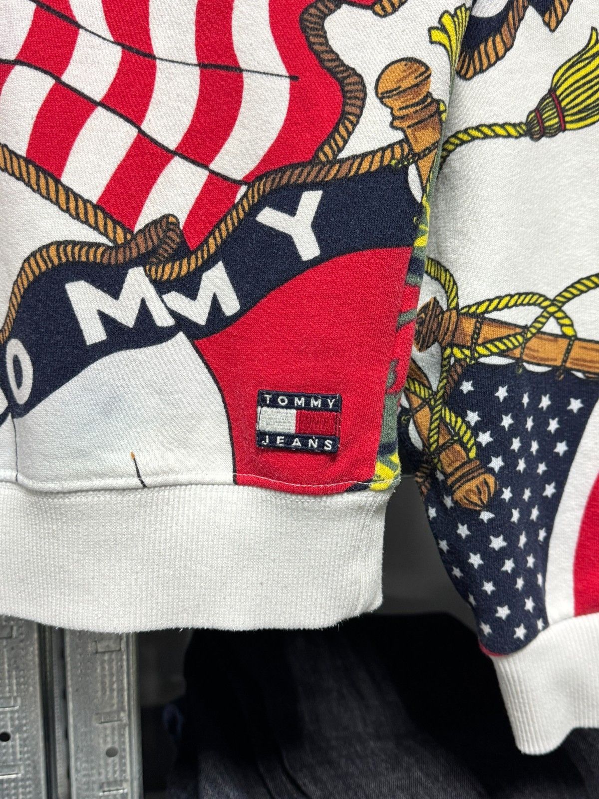Tommy Jeans Tommy Jeans Old Stock 90s Flag Crewneck Sweatshirt Size US M / EU 48-50 / 2 - 6 Thumbnail