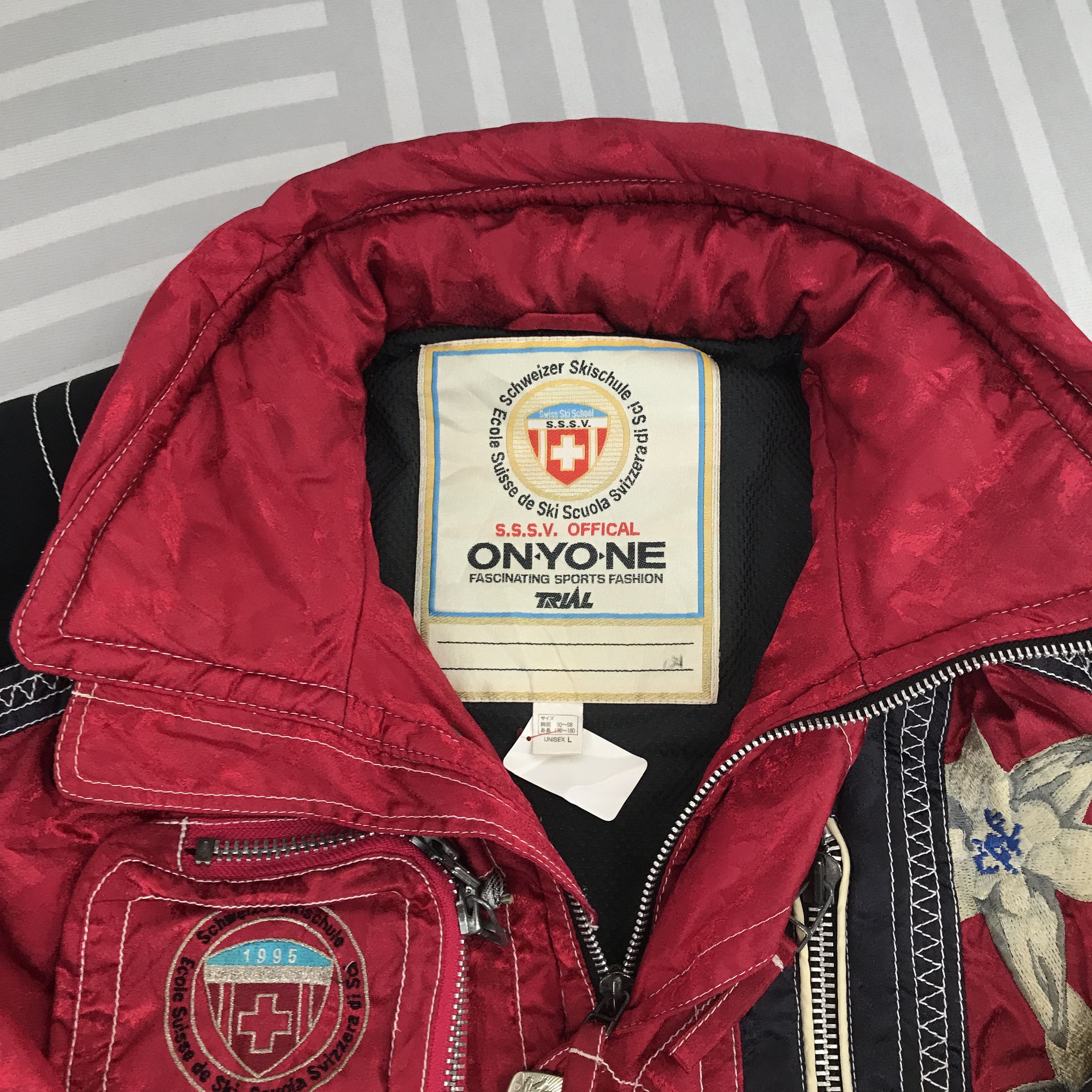 Japanese Brand × Ski-Doo × Vintage Vintage Schweizer skichule Rare Design ski Jacket Size US L / EU 52-54 / 3 - 9 Thumbnail