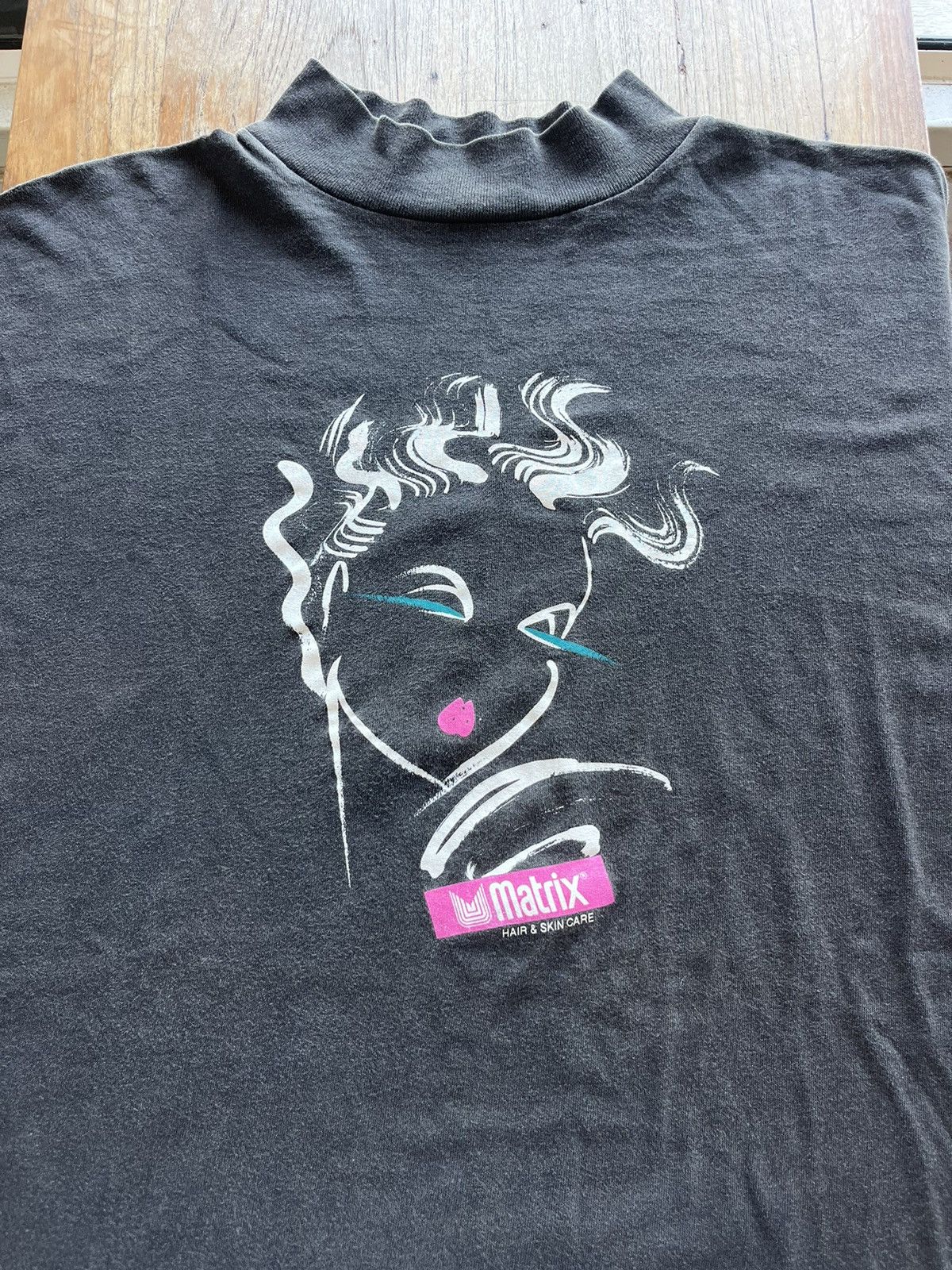 Vintage Vintage Matrix Hair & Skin Care Art design 90’s Tshirt Size US XL / EU 56 / 4 - 3 Thumbnail
