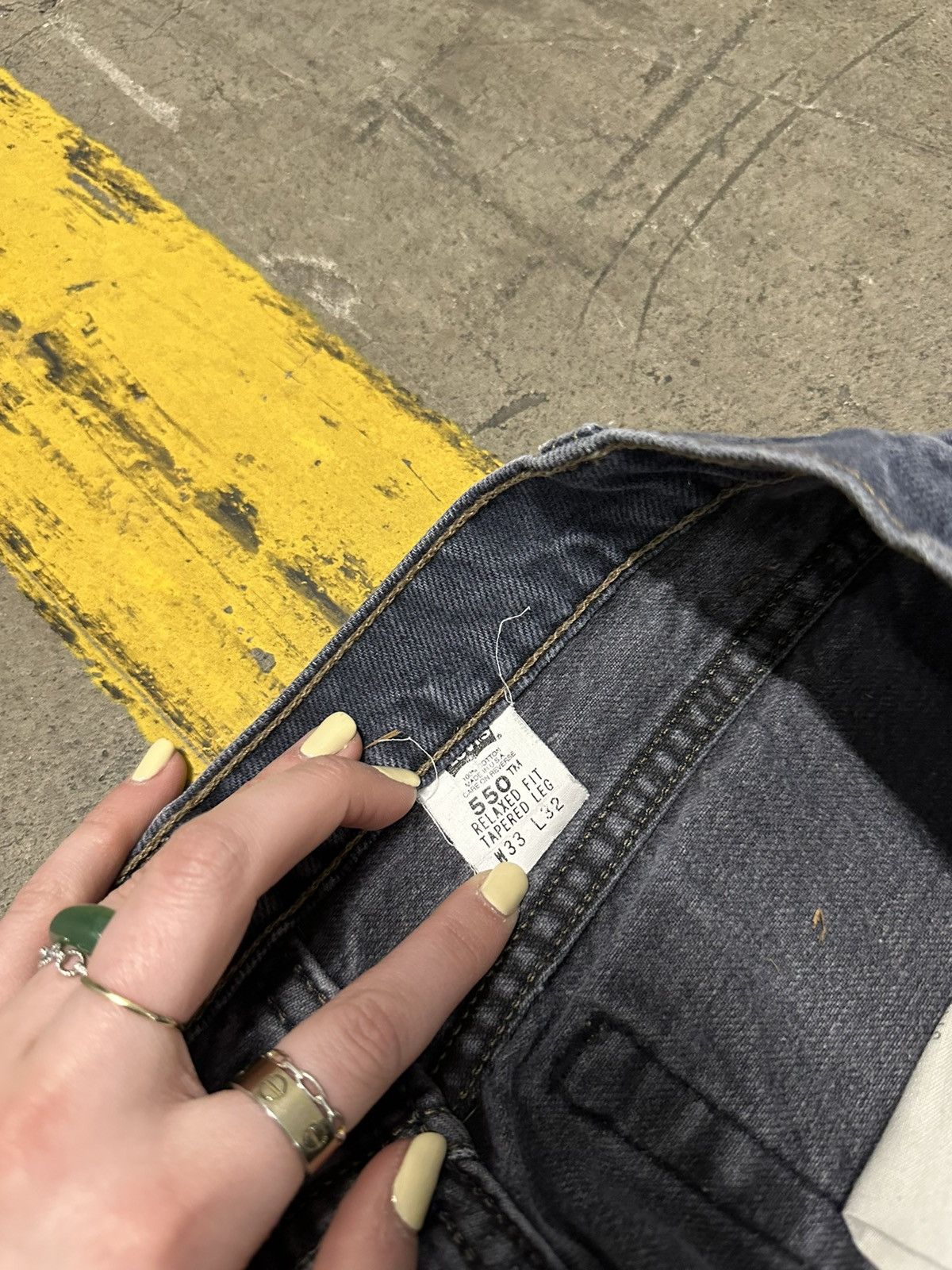 Levi's × Vintage Vintage Levi’s blue dyed 550 jeans Size US 33 - 5 Thumbnail