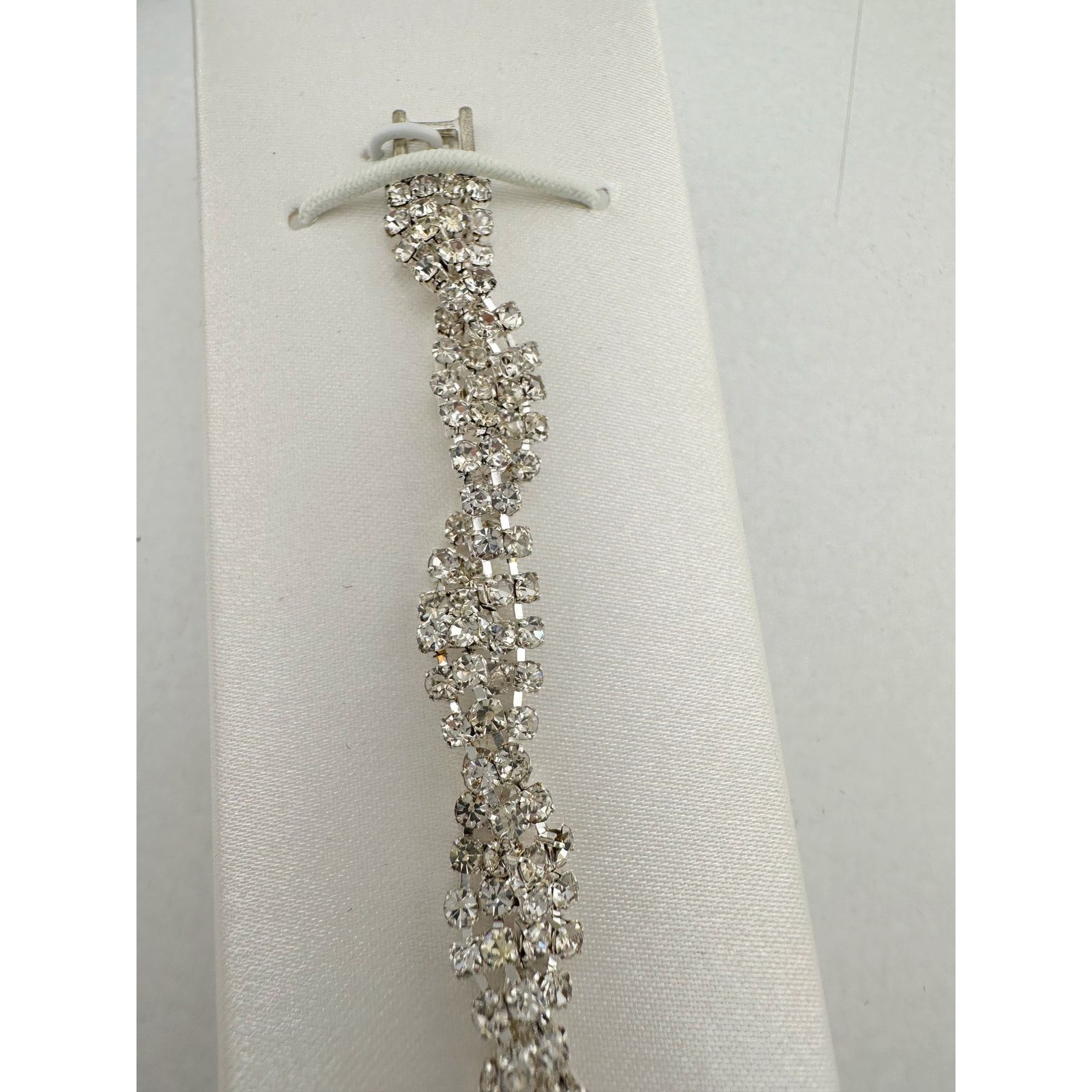 Other Friedman Jewelers Shimmering White Crystal Bracelet In Box Size ONE SIZE - 5 Thumbnail