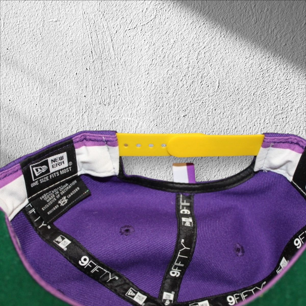 New Era Los Angeles Lakers New Era 2-Tone Snapback Hat Size ONE SIZE - 4 Thumbnail