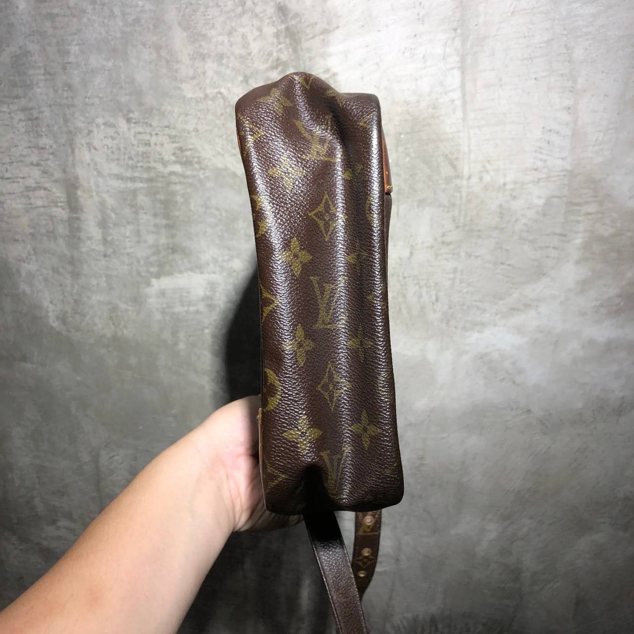 Louis Vuitton Louis Vuitton Danube Sling bag GM Size ONE SIZE - 6 Thumbnail