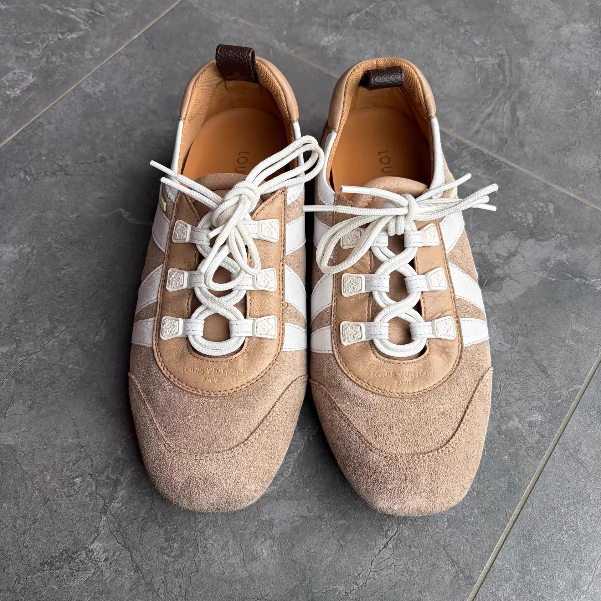 Louis Vuitton LV Women's New Sneakers 37 Size US 6.5 / IT 36.5 - 2 Thumbnail