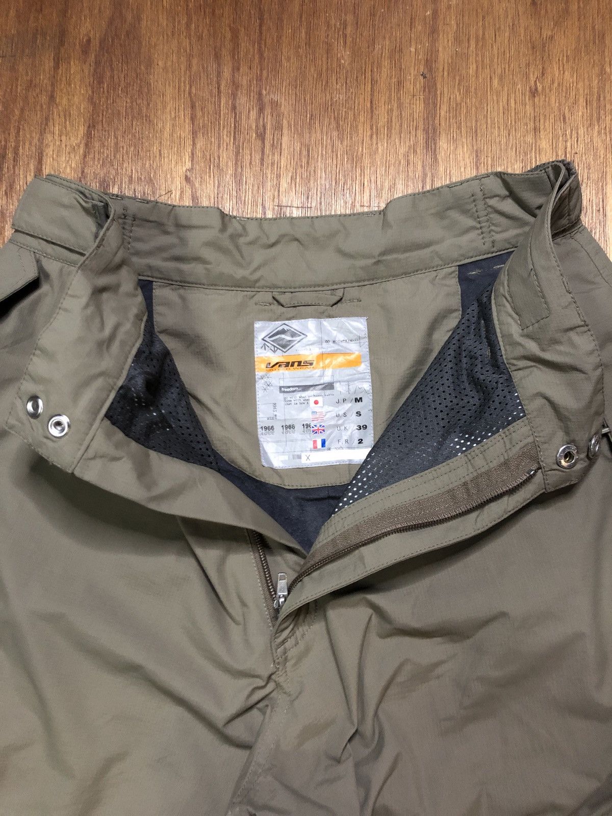 Vans Vintage Vans Snowboarding Tactical Cargo Pants Size US 30 / EU 46 - 12 Thumbnail