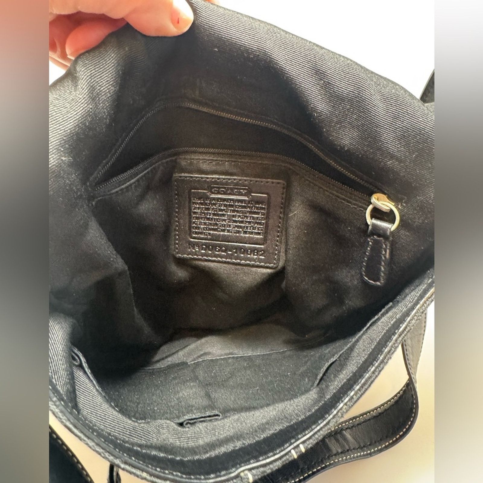 Coach Coach Signature Shoulder Bag Crossbody Black Monogram #10082 Size ONE SIZE - 4 Thumbnail