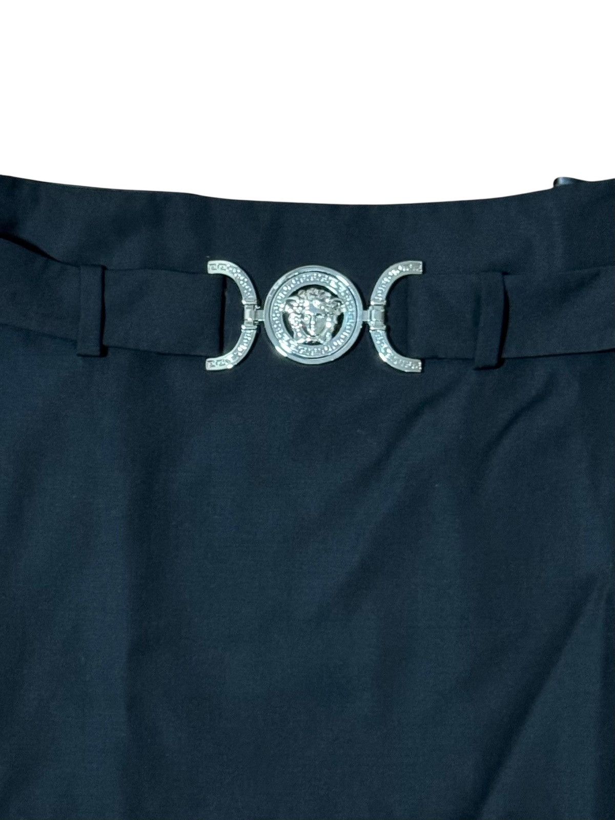 Versace Versace Black Wool Mini Skirt Medusa Belt 38 IT Size 26" / US 2 / IT 38 - 2 Thumbnail