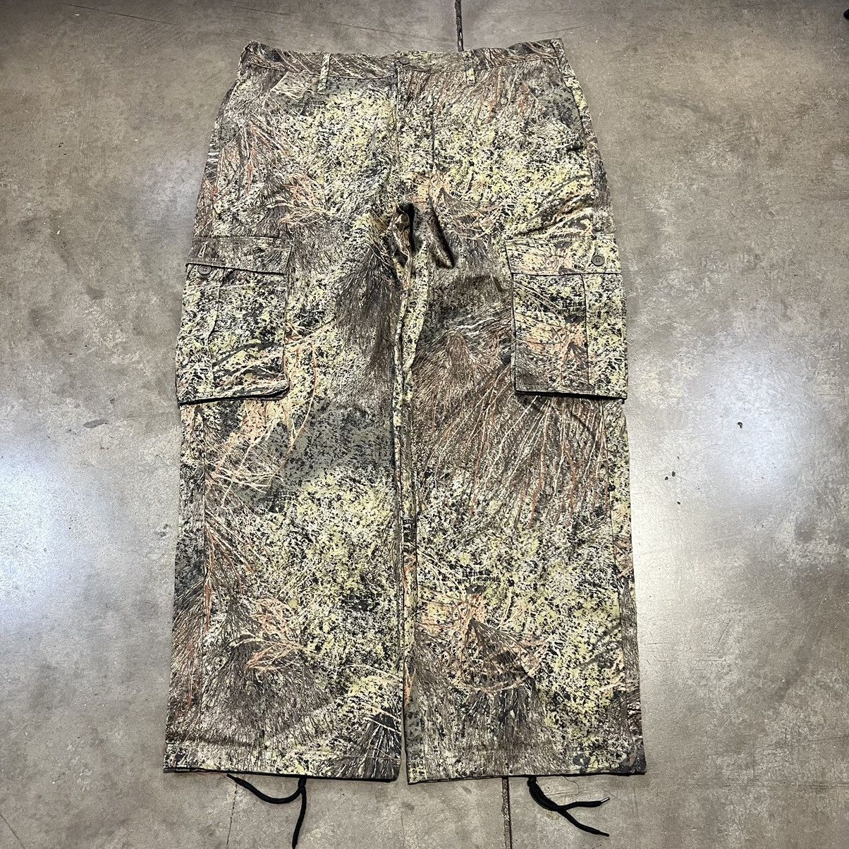 Vintage Y2K Mossy Oak Baggy Camo Cargo Pants Wide Leg