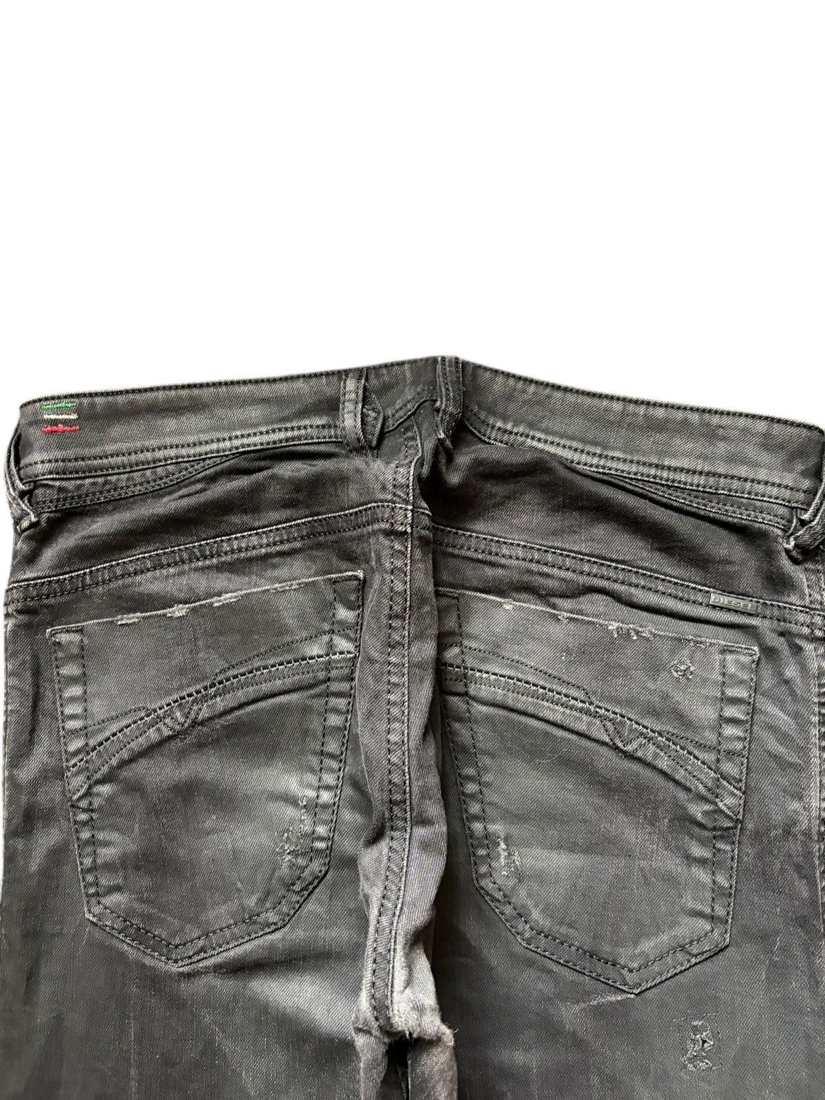 Diesel Vintage Italy Diesel Iakop Distressed Jeans Size 32" / US 10 / IT 46 - 4 Thumbnail