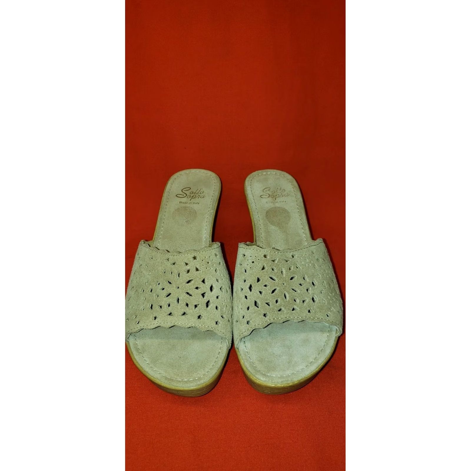 Vintage Sotto Sopra Slide Wedge Sandals Women's Beige Suede Perforated Crossover 7.5M Size US 8 / IT 38 - 3 Thumbnail