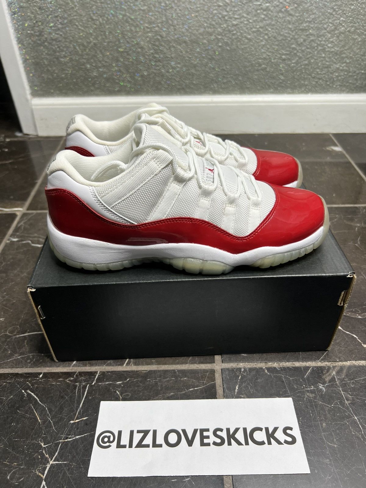 Jordan Brand Jordan Cherry 11 Lows (2016) GS 7Y Worn Once! Size US 7 / EU 40 - 2 Thumbnail