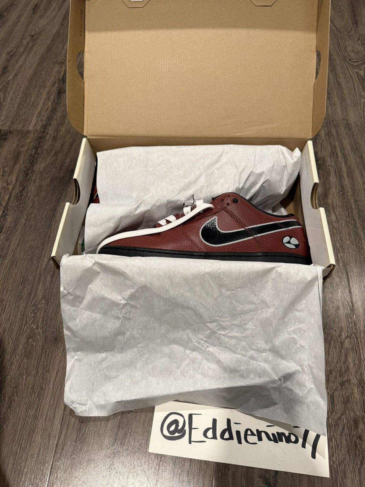 Nike SB Nike SB Dunk Low LIMOSINE SKATEBOARDS Size US 8.5 / EU 41-42 - 2 Thumbnail