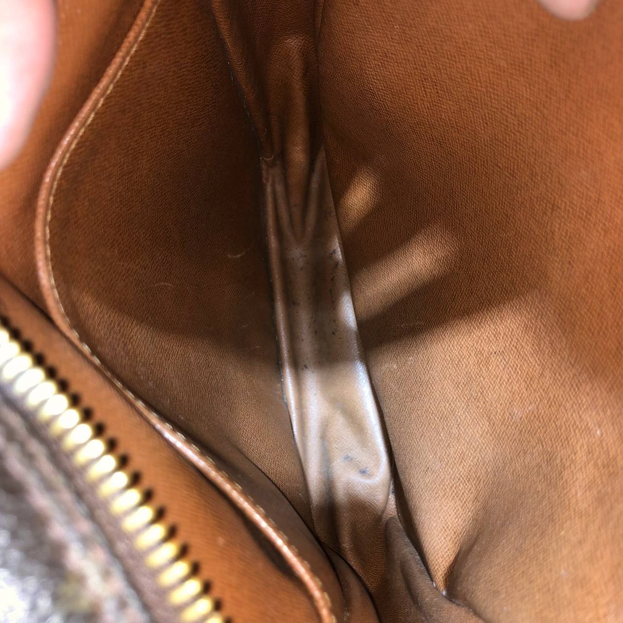 Louis Vuitton Louis Vuitton Danube Sling bag GM Size ONE SIZE - 9 Thumbnail